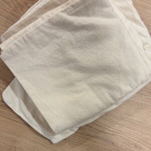 2 king pillowcases - Coyuchi organic cotton flannel